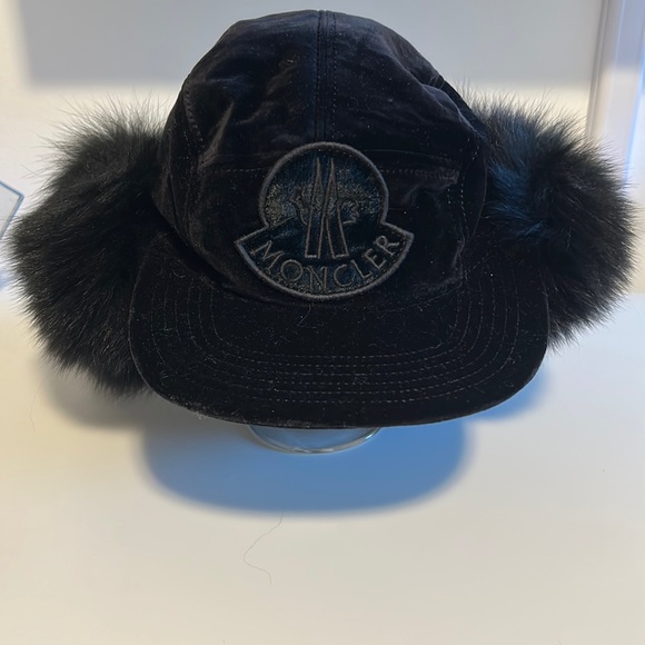 Moncler Fur Hat - Picture 1 of 5